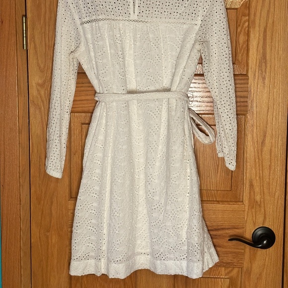 GAP - Cotton Eyelet Tie Waist Dress - Size PETITE Medium - Picture 2 of 5
